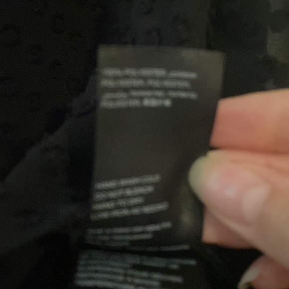 Bebe Ruffle sleeve with deep V keyhole top - Picture 6 of 6